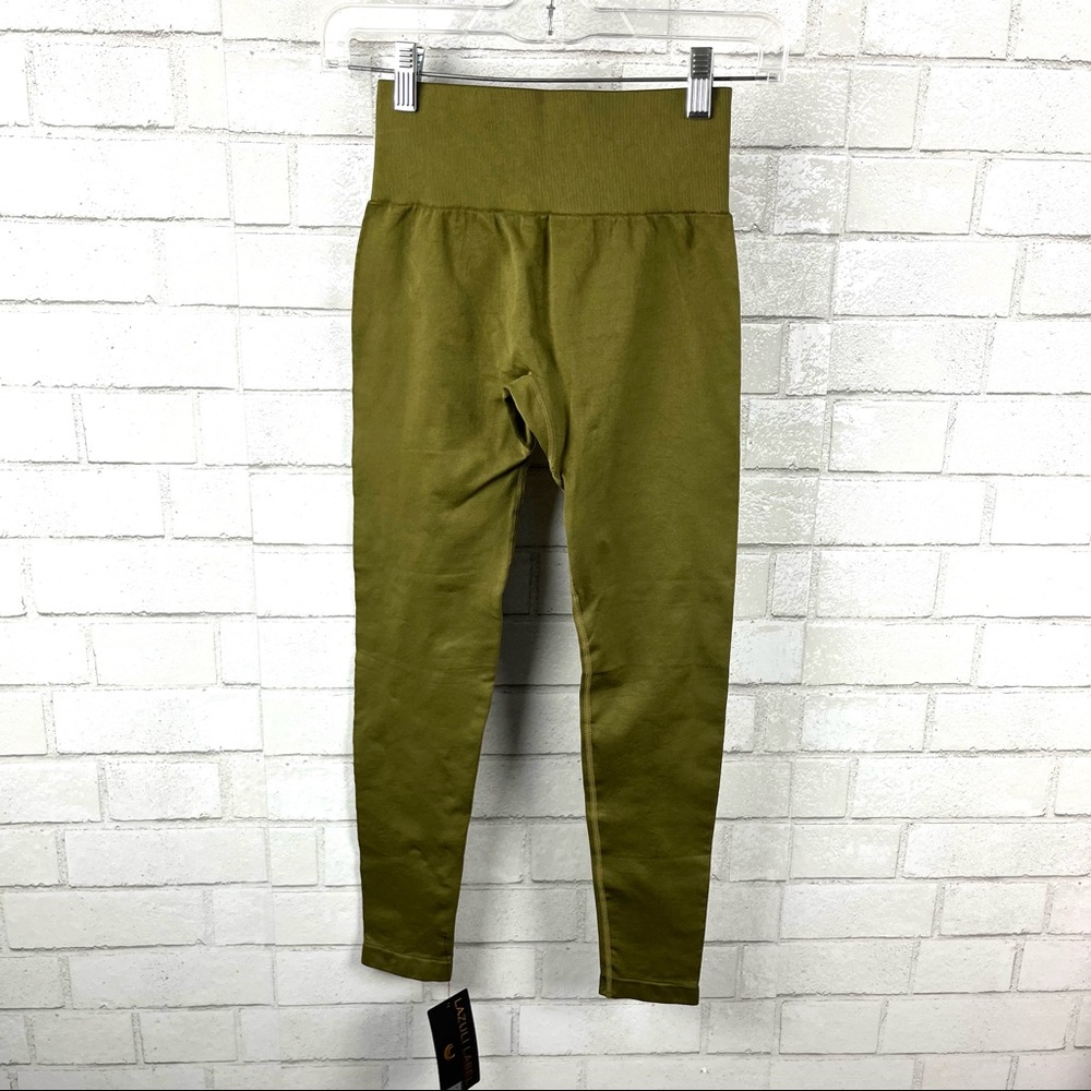 NWT Lazuli olive green Seamless Contour Legging size small